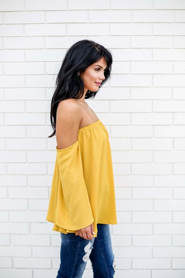 Analeigh off the Shoulder Top